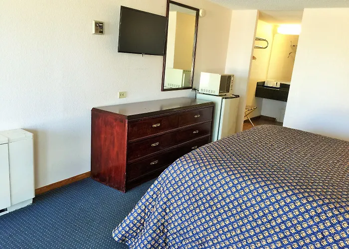 Tollway Beloit Motel
