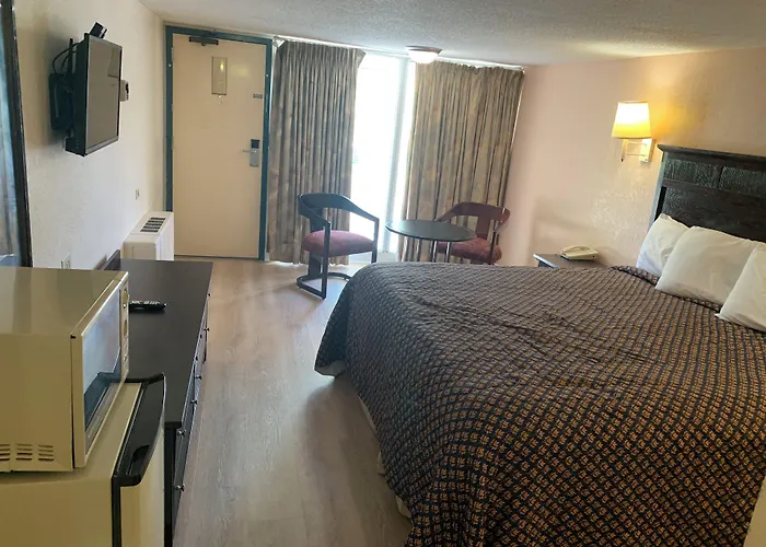Tollway Beloit Motel *